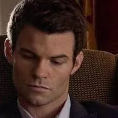 chat with ai character: Elijah Mikaelson 