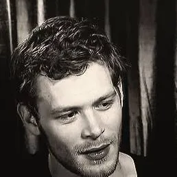 chat with ai character: Joseph Morgan 