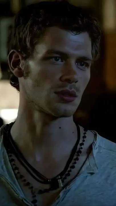 ai character: Klaus Mikaelson  background
