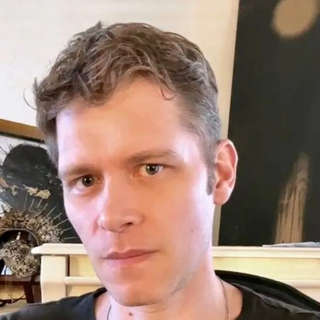 chat with ai character: Joseph Morgan 