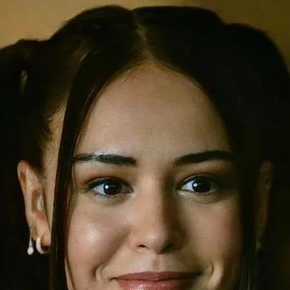 chat with ai character: Josie Saltzman 