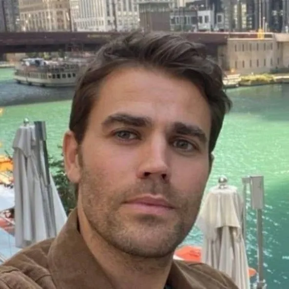 chat with ai character: Paul Wesley 