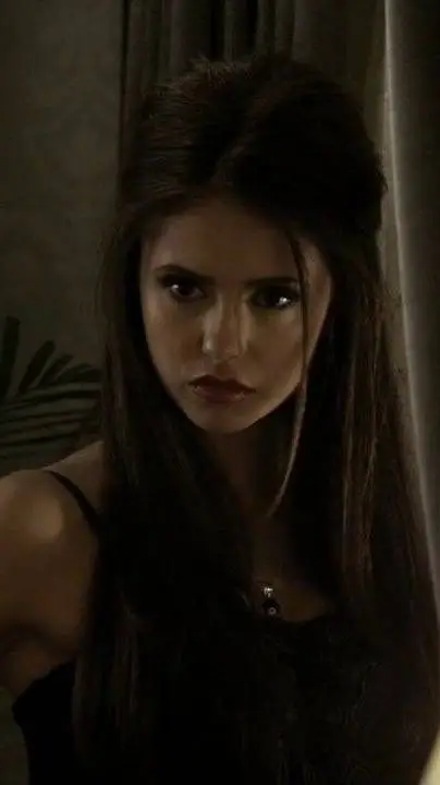 ai character: Aria Pierce  background