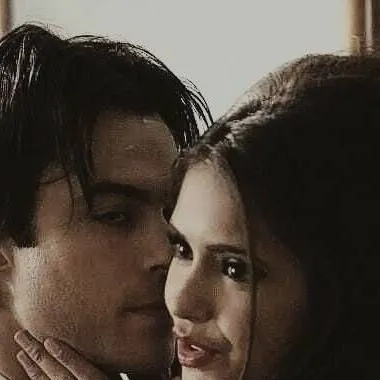 chat with ai character: Datherine