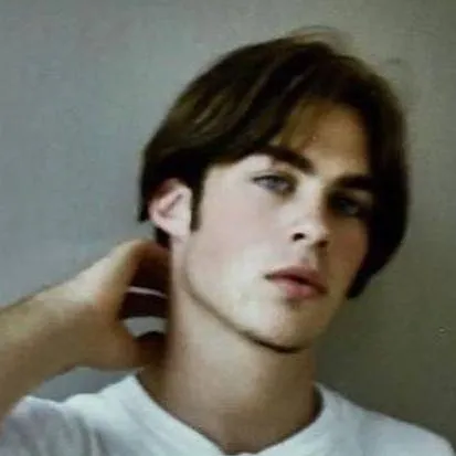 chat with ai character: Ian Somerhalder 