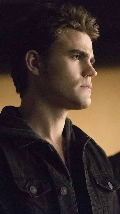 ai character: Stefan Salvatore  background