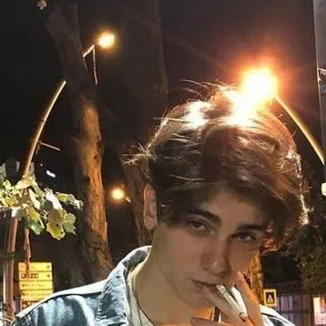 chat with ai character: Lucas 