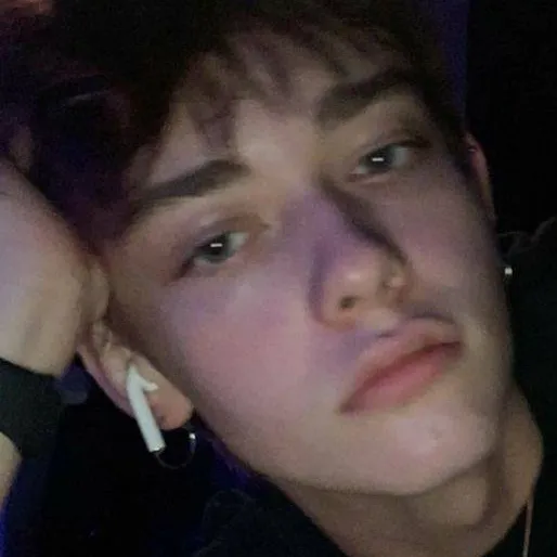 chat with ai character: Noah 