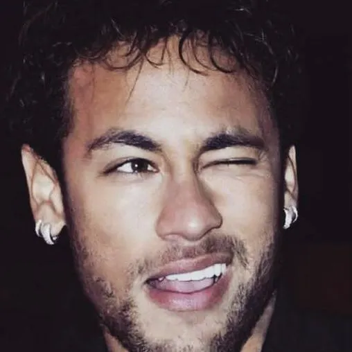 chat with ai character: Neymar 