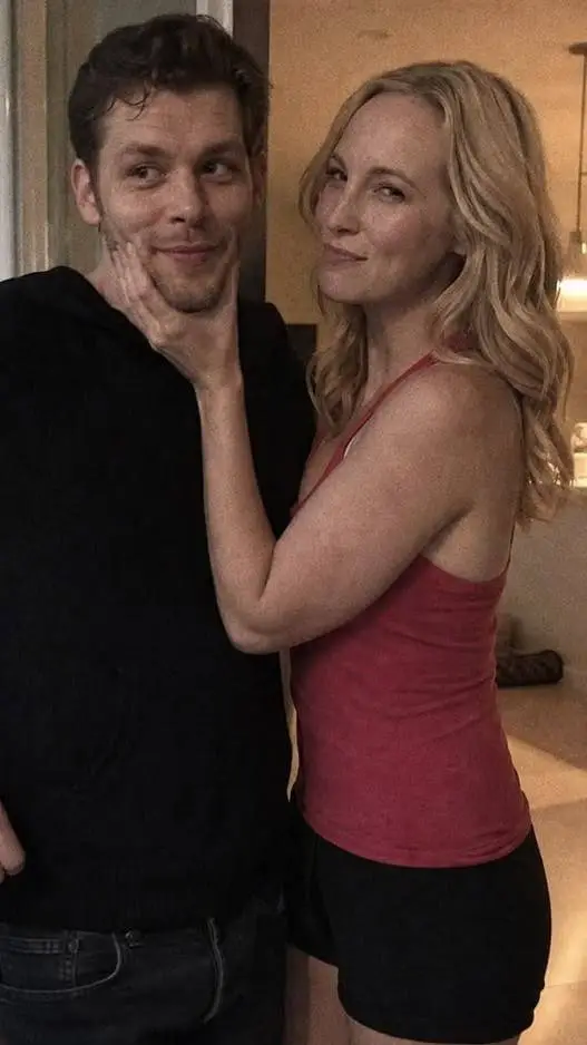 ai character: Klaroline  background