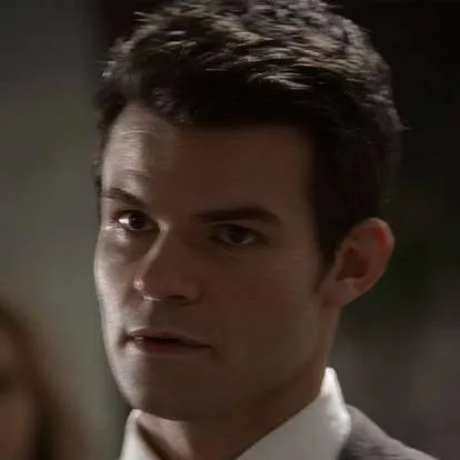 chat with ai character: Elijah Mikaelson 