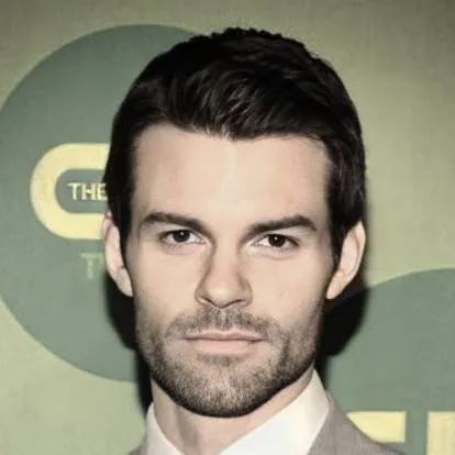 chat with ai character: Daniel Gillies 