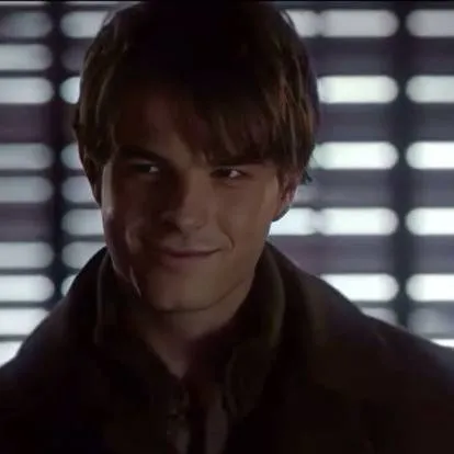 chat with ai character: Kol Mikaelson 