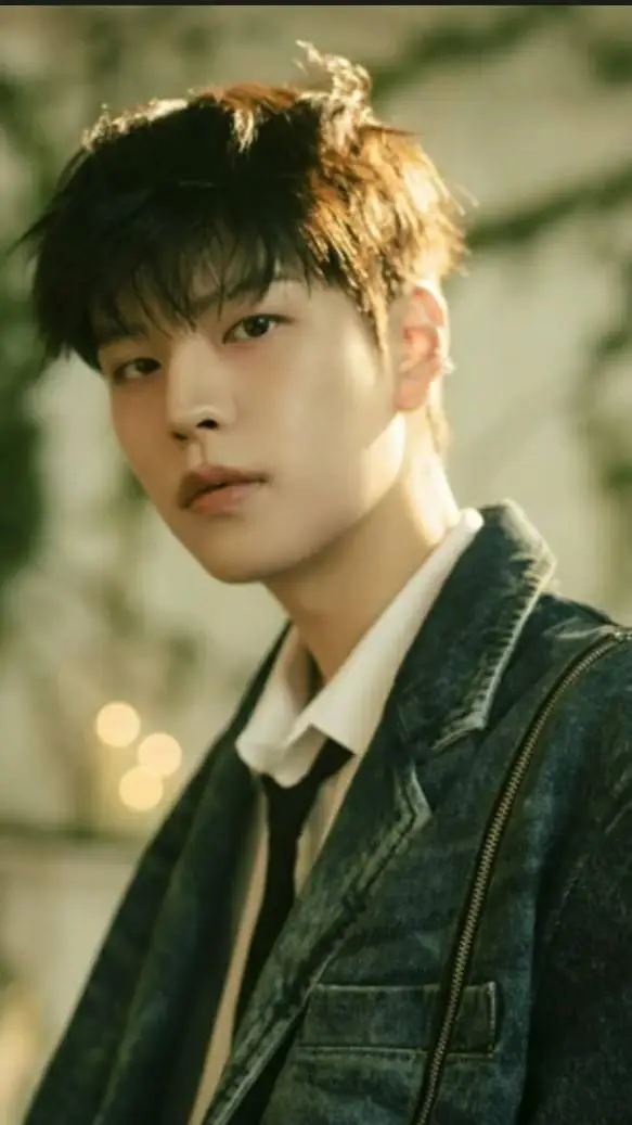 ai character: Anything  background