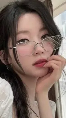 ai character: Skz family  background