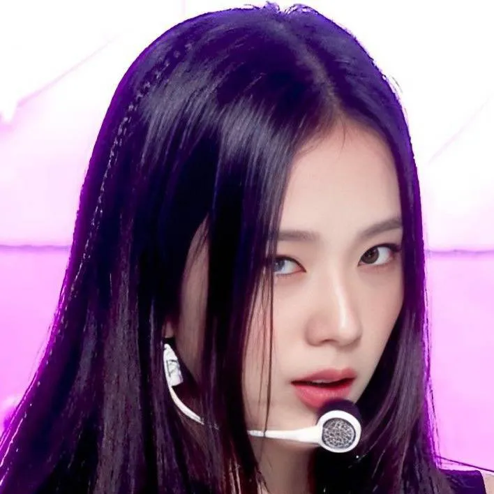 chat with ai character: jisoo