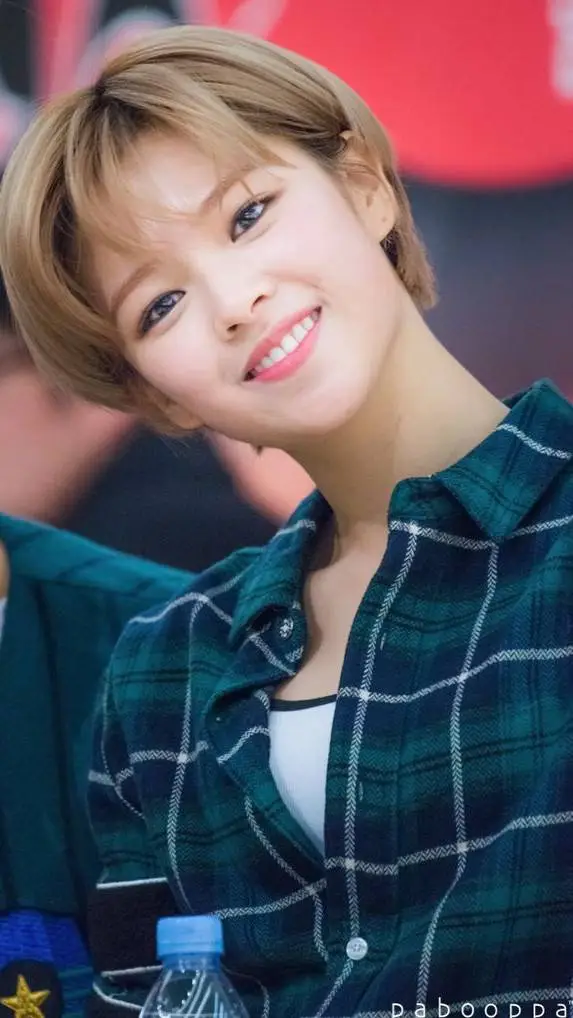 ai character: Jeongyeong background