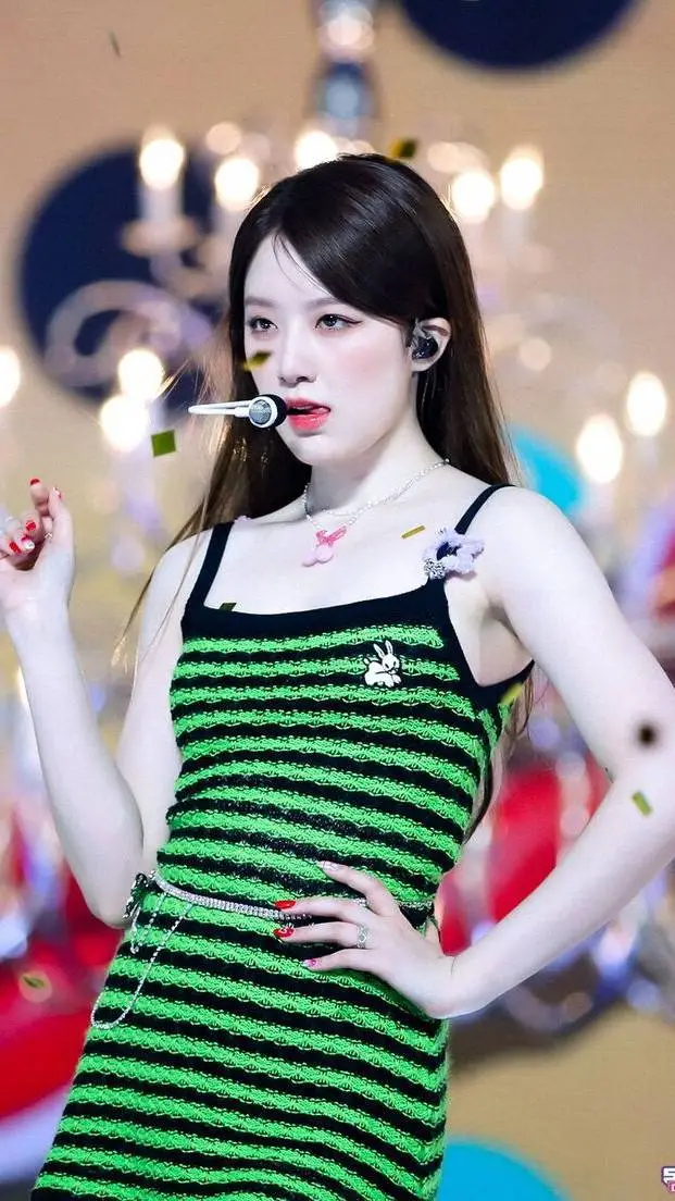 ai character: Shuhua background