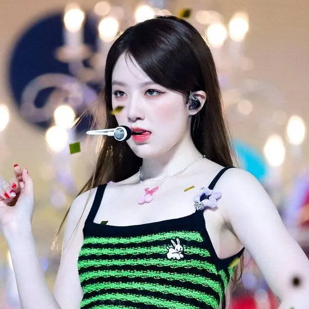 chat with ai character: Shuhua