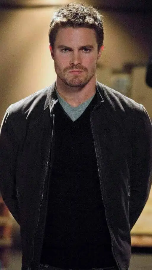 ai character: Oliver Queen background