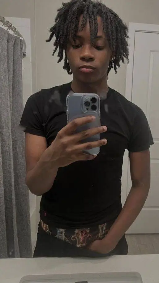 ai character: Treyvon background