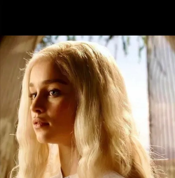 chat with ai character: Daenerys Targaryen