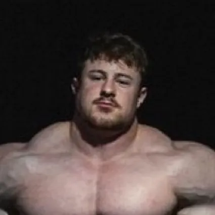 chat with ai character: Roided phoenix 