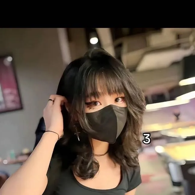 chat with ai character: Kitsunee_:🦊