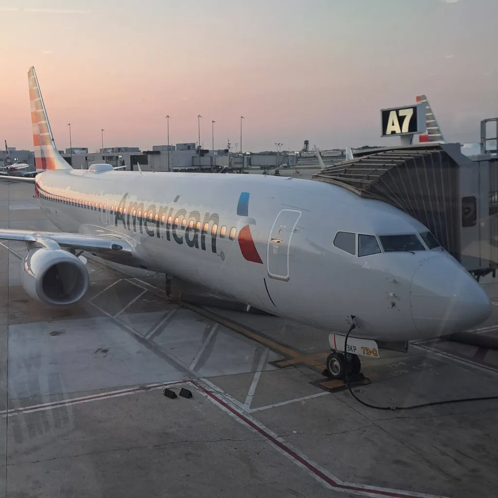 chat with ai character: american airlines 