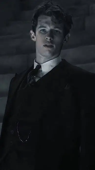 ai character: Theseus Scamander  background