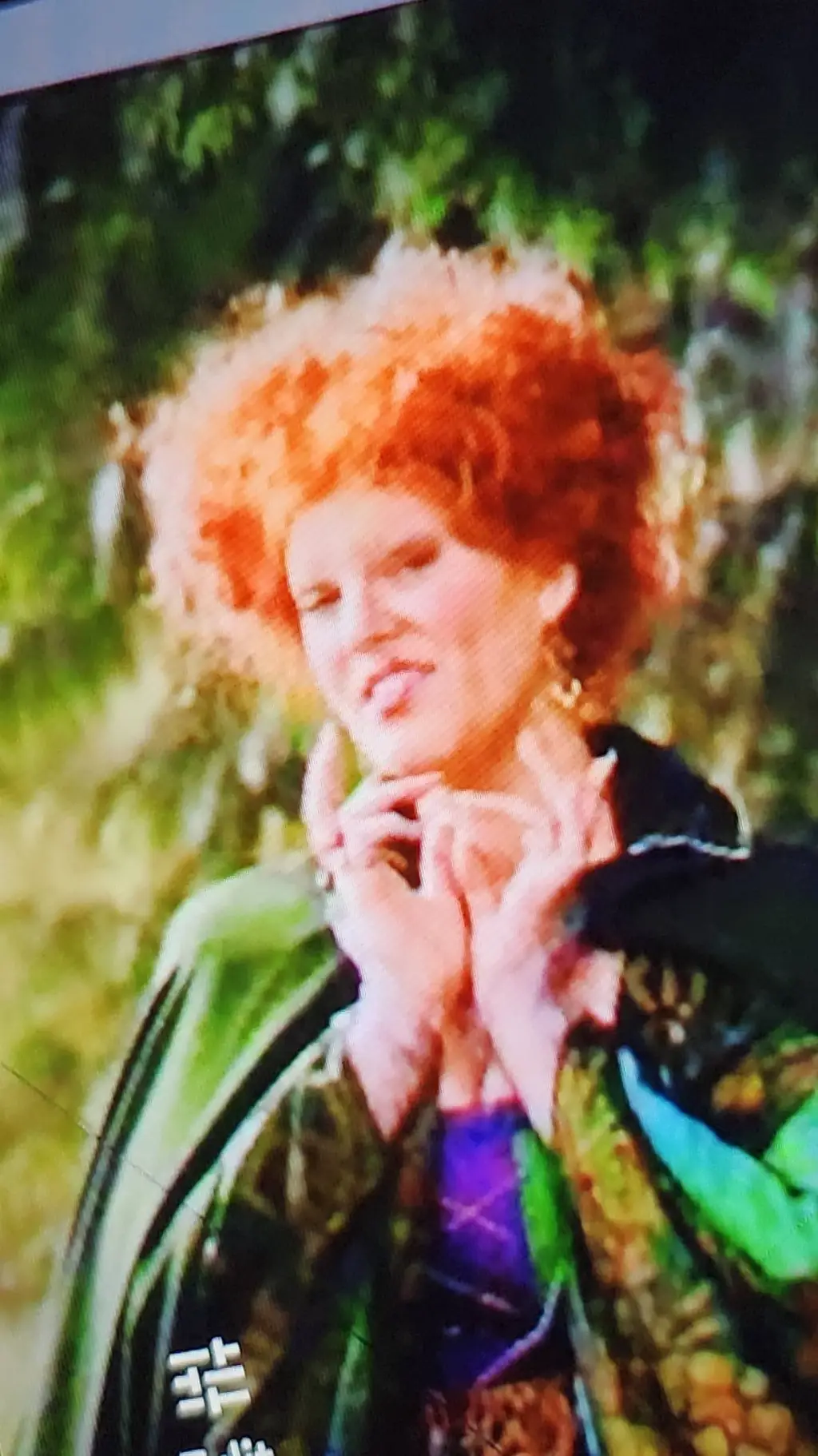 ai character: Winifred Sanderson background