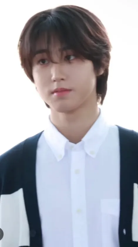 ai character: Han background