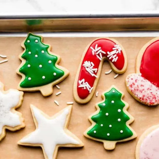 chat with ai character: Christmas cookies
