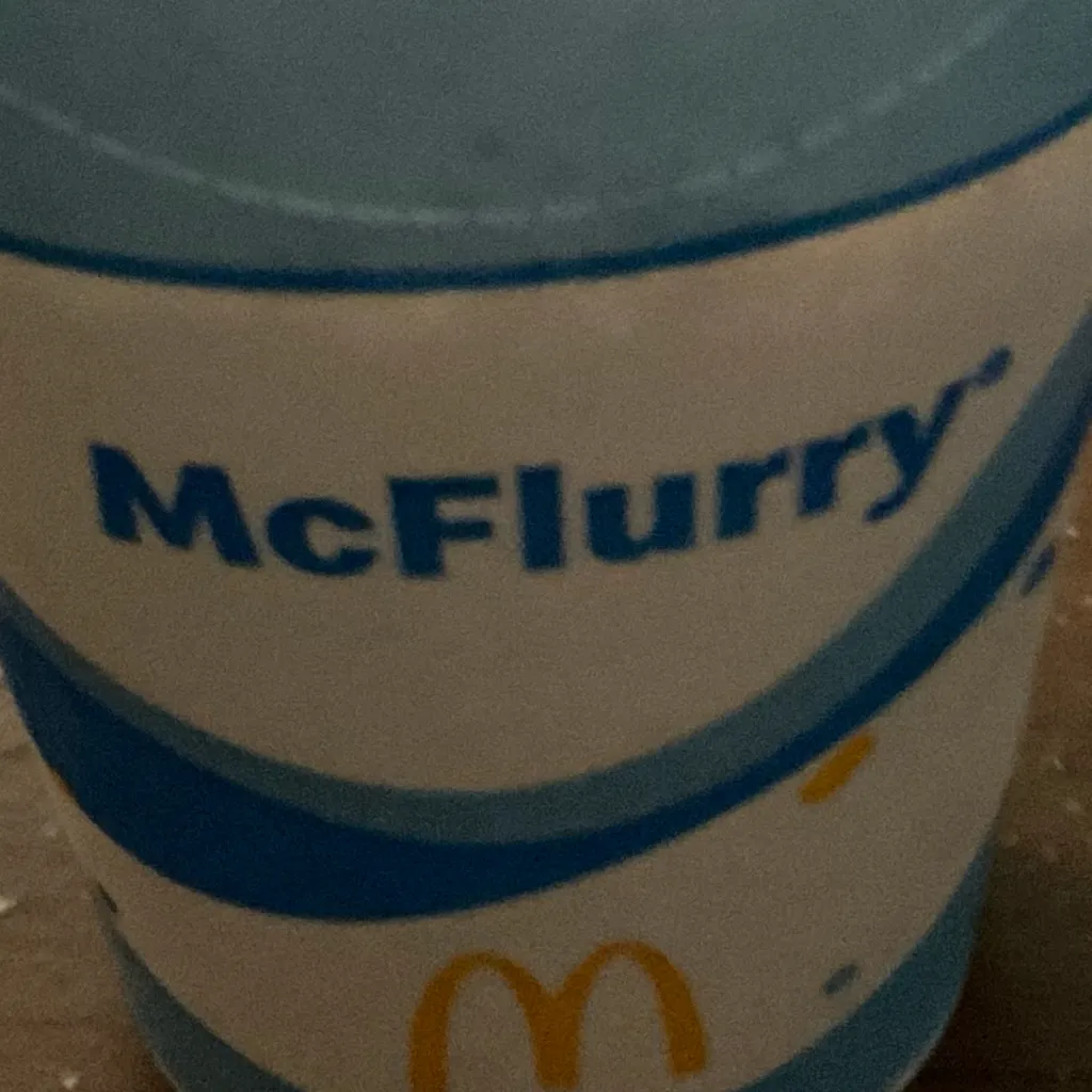 chat with ai character: McDonald's 