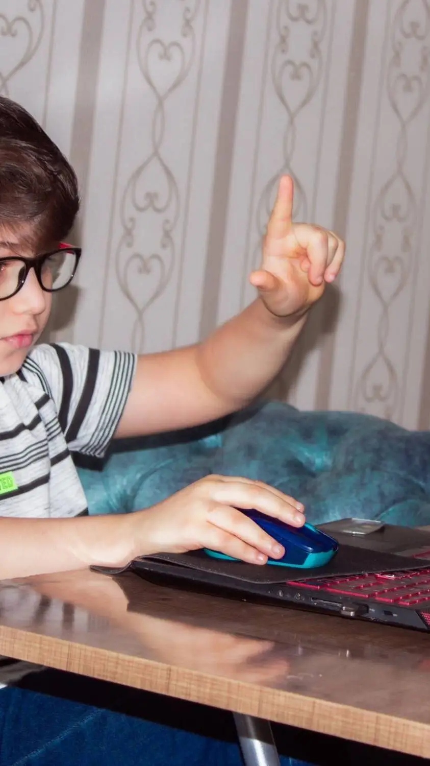 ai character: Face Reveal background