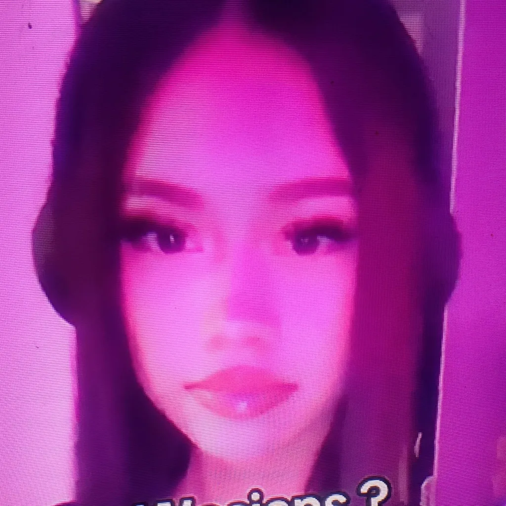 chat with ai character: lydia