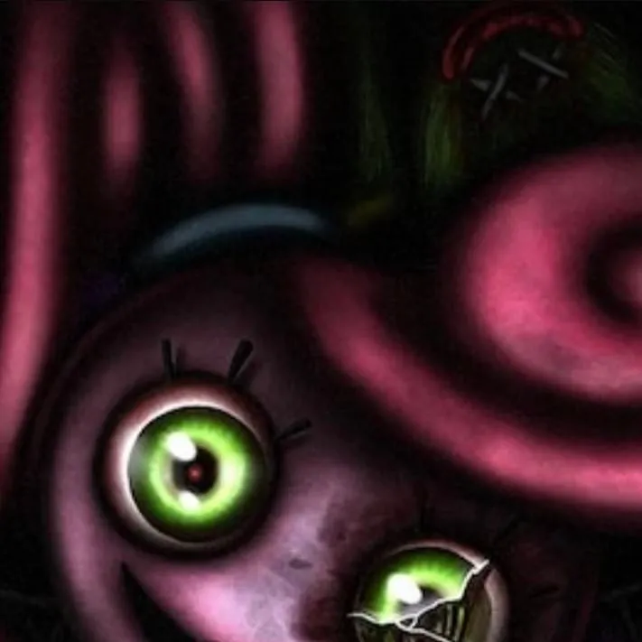 chat with ai character: {MØMMƳ ŁØŊG ŁEĢȘ}