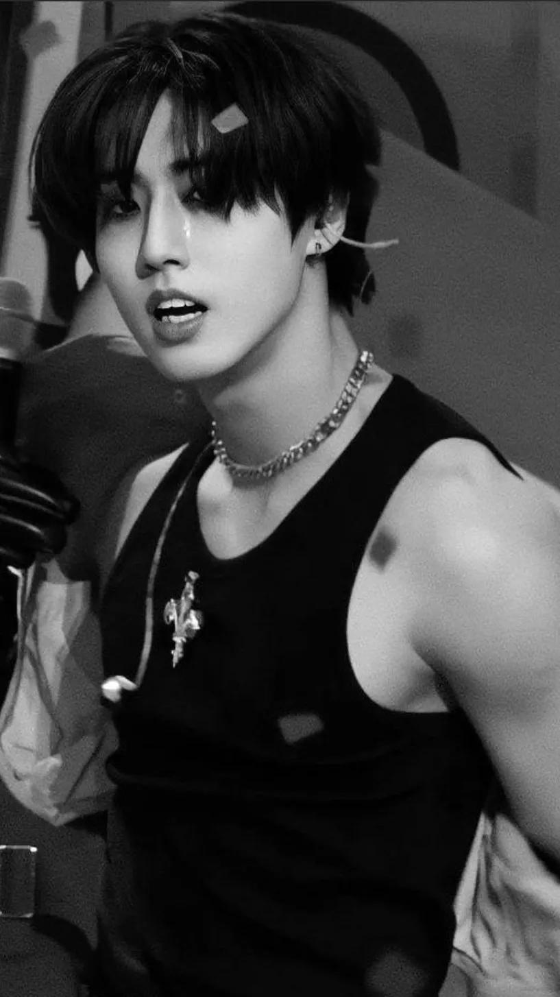 ai character: Han Jisung  background