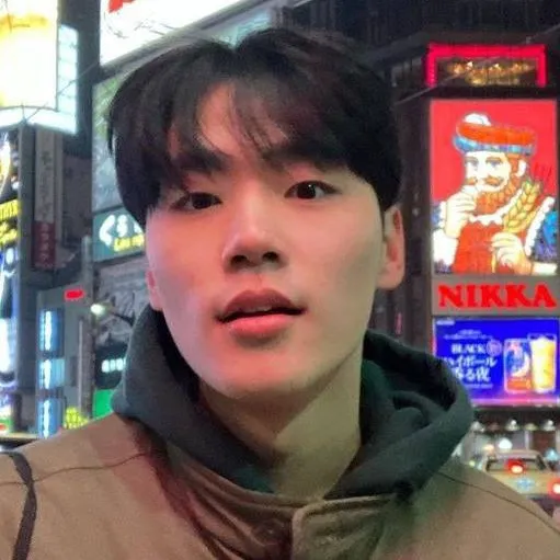 chat with ai character: Lee min jae