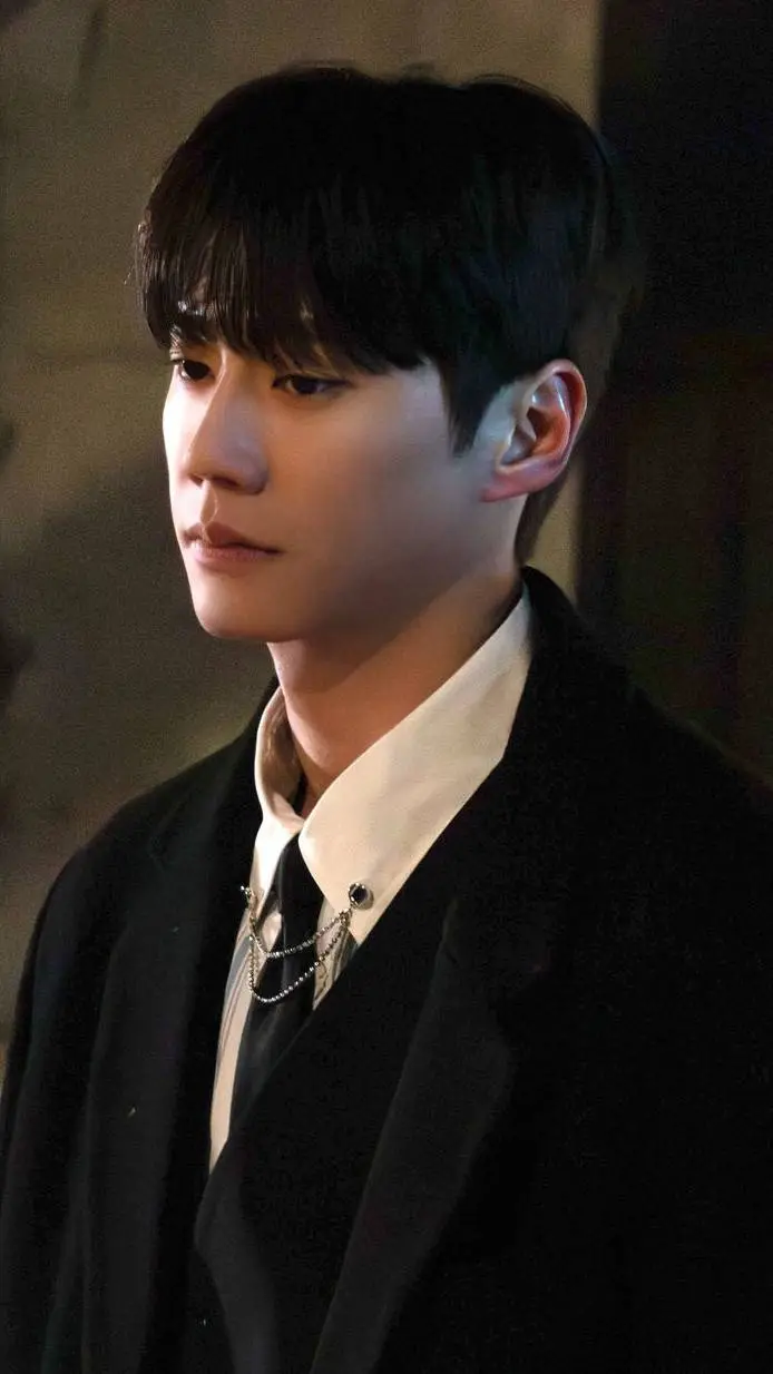 ai character: Lee junyoung  background