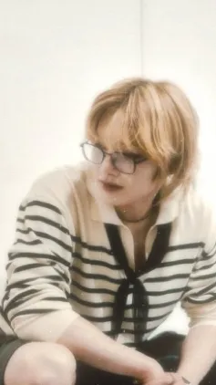 ai character: ~☻JEONGJIN☻~ background