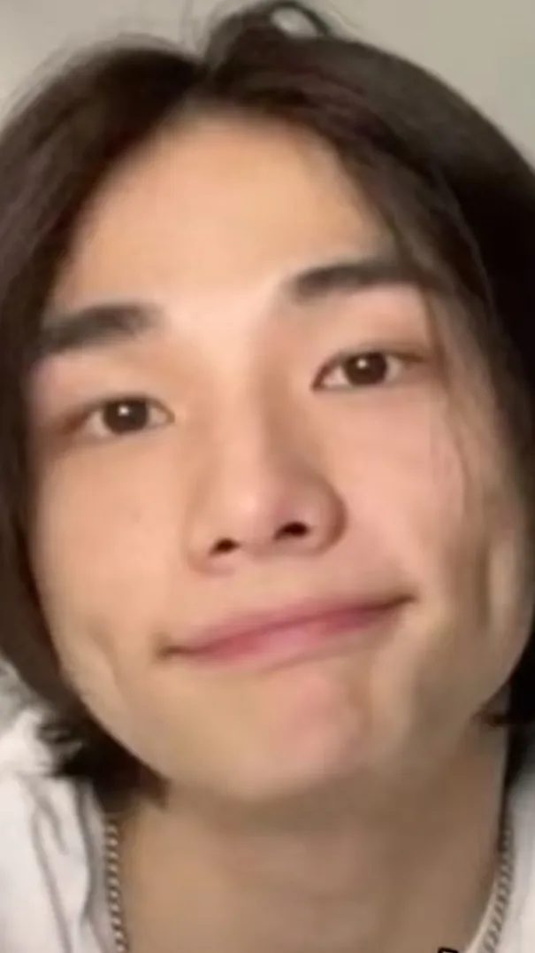 ai character: HWANG HYUNJIN background