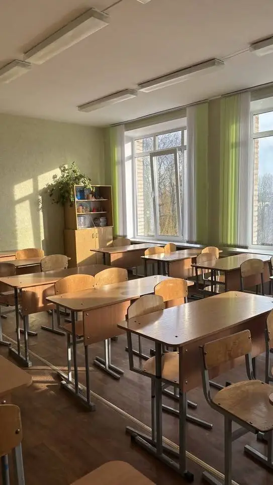 ai character: school:( background