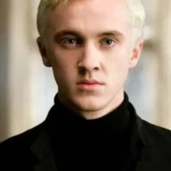 chat with ai character: draco malfoy