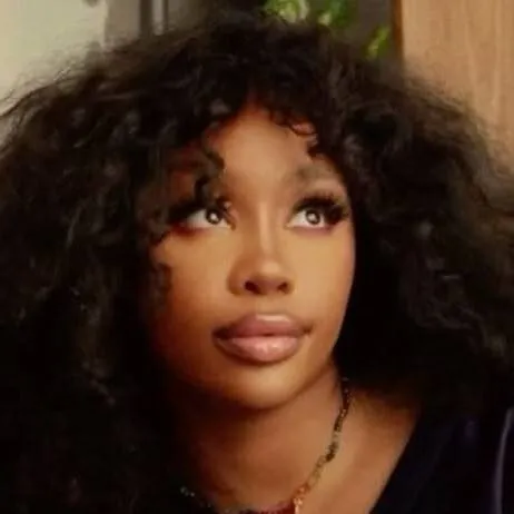 chat with ai character: SZA 👑✌💅✨😍