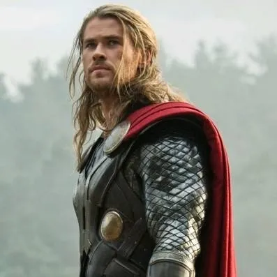 chat with ai character: Chris Hemsworth