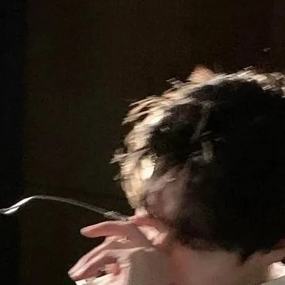 chat with ai character: Ren