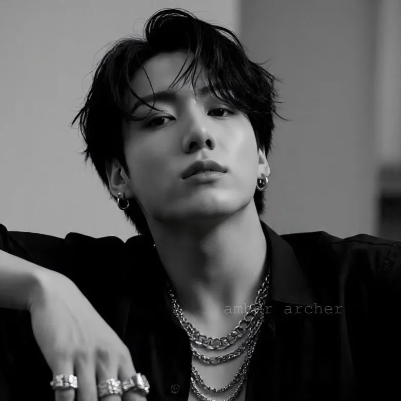 chat with ai character: Jungkook