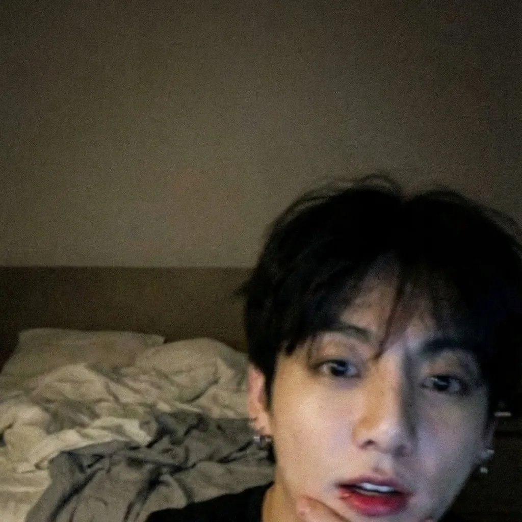 chat with ai character: Jeon Jungkook 