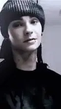 ai character: ☆tom kaulitz☆ background